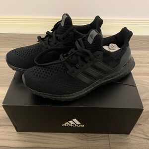 Triple Black Ultraboost 5.0 DNA | Adidas Ultraboost | Womens 8.5